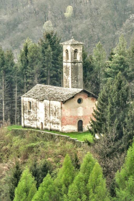 Residenza Christian Apartment Gravedona Bagian luar foto