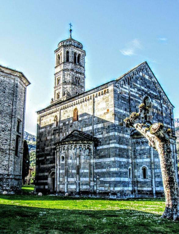 Residenza Christian Apartment Gravedona Bagian luar foto