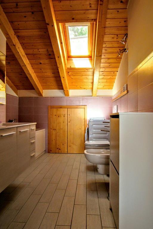 Residenza Christian Apartment Gravedona Bagian luar foto
