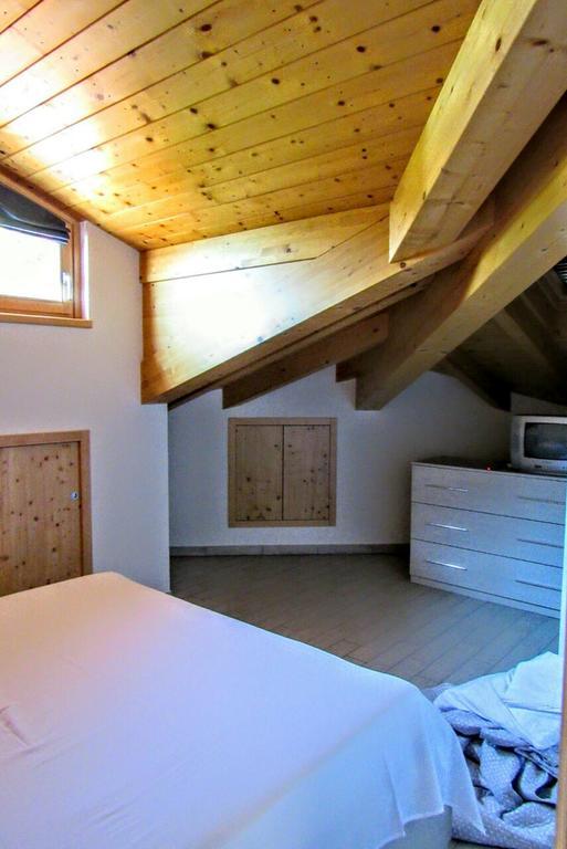 Residenza Christian Apartment Gravedona Bagian luar foto