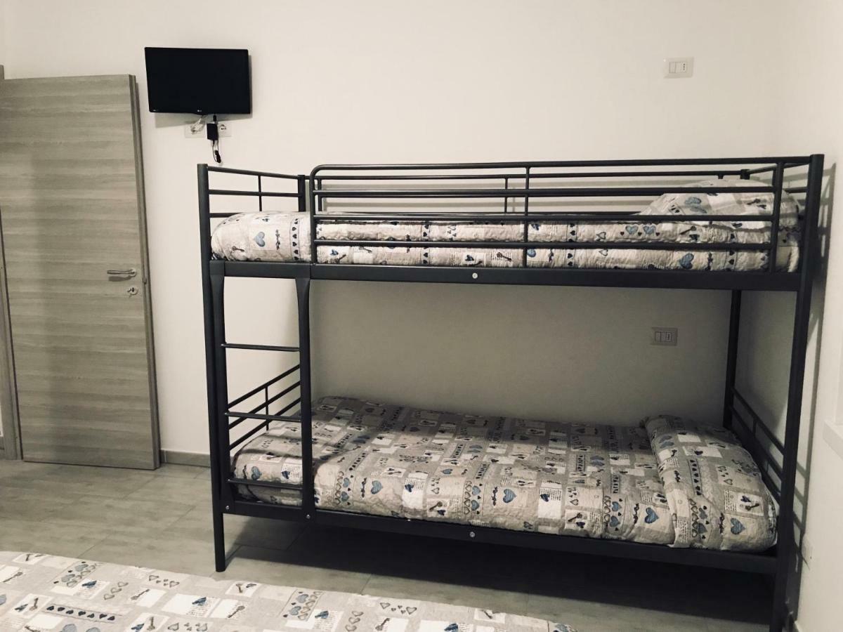 Residenza Christian Apartment Gravedona Bagian luar foto